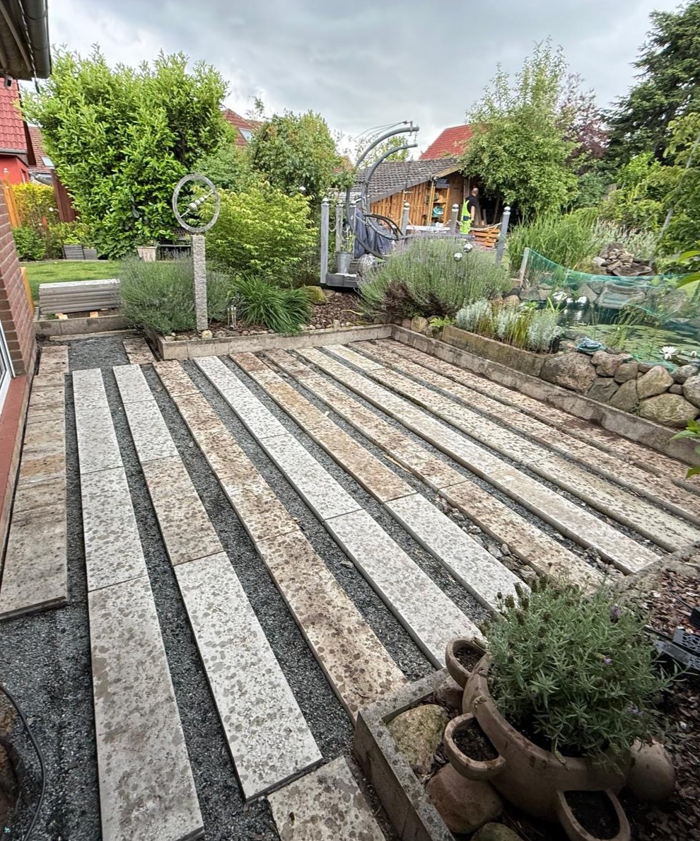 Olaf Viezens – Terrasse vorher